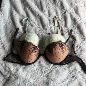 Lace Overlay Two-Tone Push-Up Bra - Mint & Nude/black